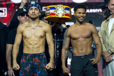 Teófimo y Shakur dan el peso antes de su combate en Nueva York por el título superligero