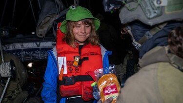 Israel intercepta el barco con ayuda para Gaza en el que viaja Greta Thunberg y lo desvía hacia sus costas