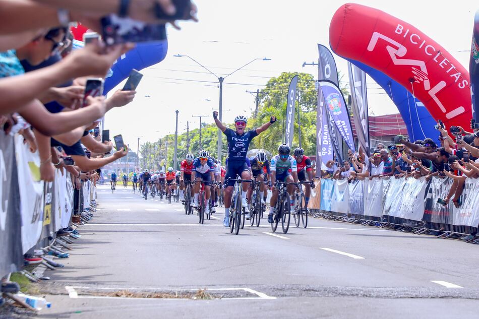 Triunfo de Bredio Ruiz en la XLIII Vuelta Ciclista Internacional a Chiriquí