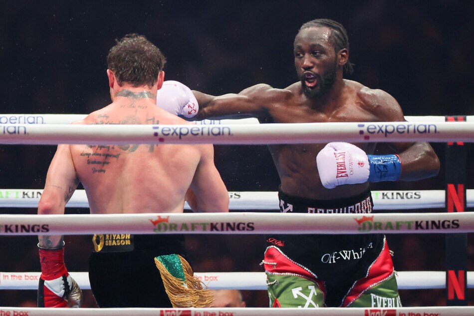 Terence Crawford logró una contundente victoria que quedará en la historia