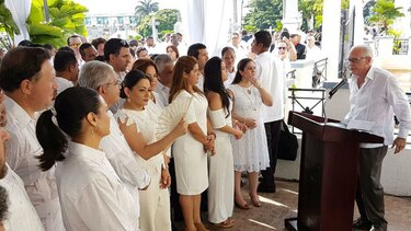 Fiestas patrias se inician con el recuerdo a los próceres de la independencia