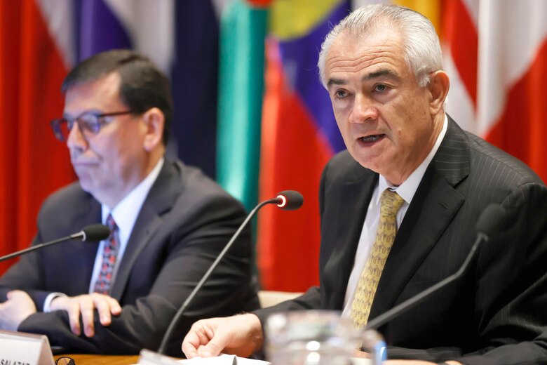 La pobreza en Latinoamérica baja al 27.3% en 2023 y registra su menor tasa desde 1990