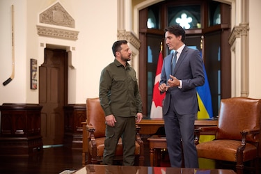 Zelenski refuerza el apoyo de Canadá a Ucrania durante su visita oficial a Ottawa