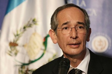 El expresidente guatemalteco Álvaro Colom podrá salir de prisión