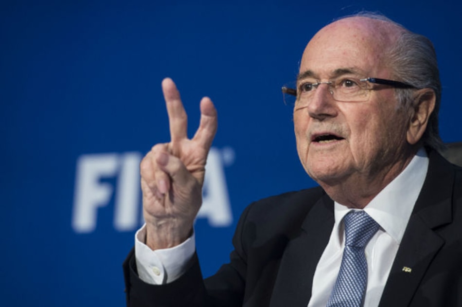 Blatter declara que seguirá como presidente de la FIFA hasta elecciones