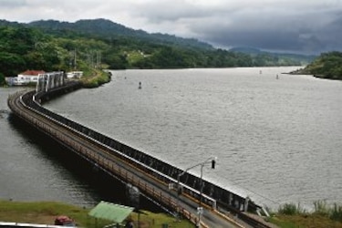 Entre historia y naturaleza