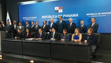 El exfiscal Eduardo Ulloa es designado procurador de la Nación hasta el 2024
