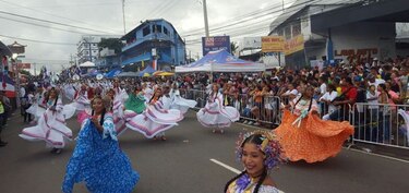 Chorreranos conmemoran los 195 años de independencia de Panamá de España