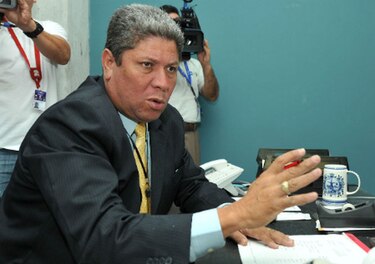 Federación Internacional de Natación no reconoce triunfo de Franz Wever