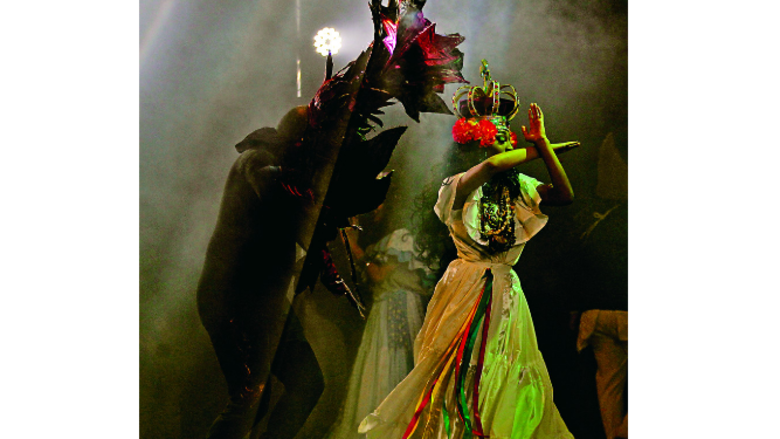 La historia panameña danzada