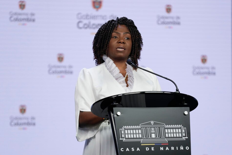 Vicepresidenta pide a Petro ‘escuchar al pueblo’ tras críticas por la designación de embajador en Tailandia