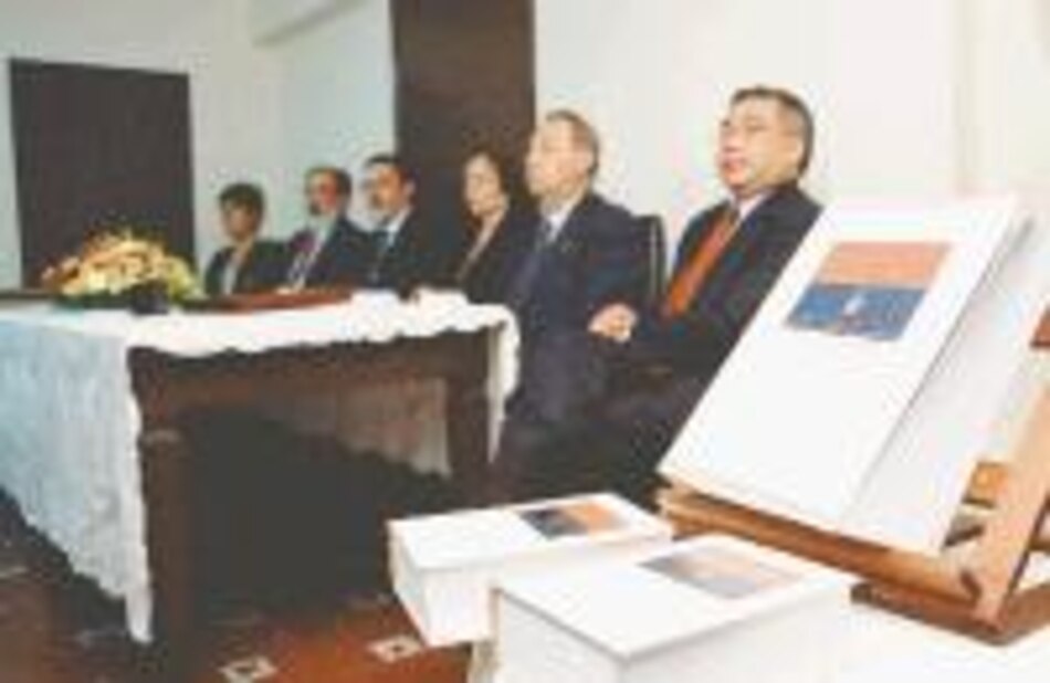 Presentan nuevo diccionario de la Real Academia Española