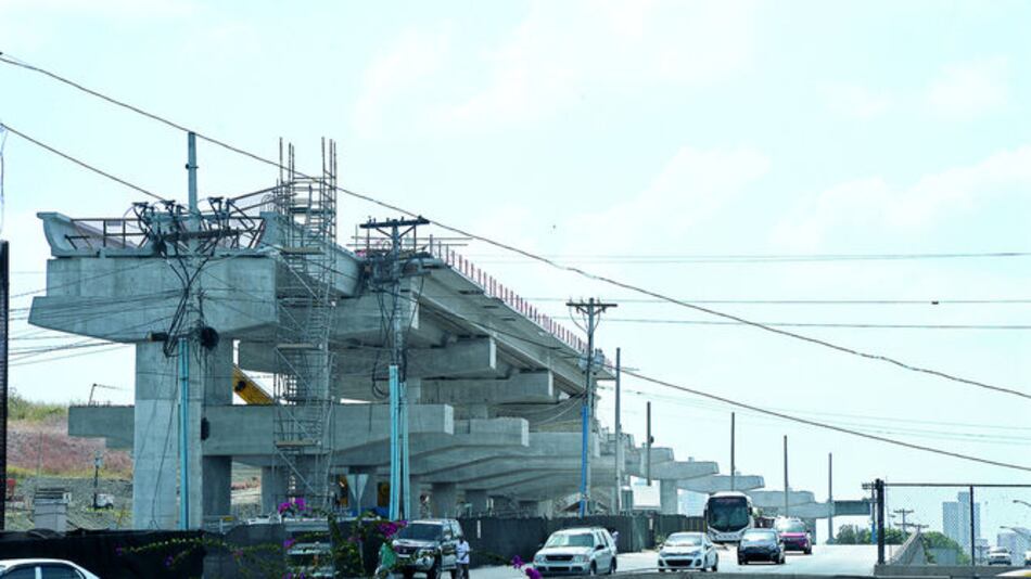 Bancos suizo y mexicano financiarían la línea 2