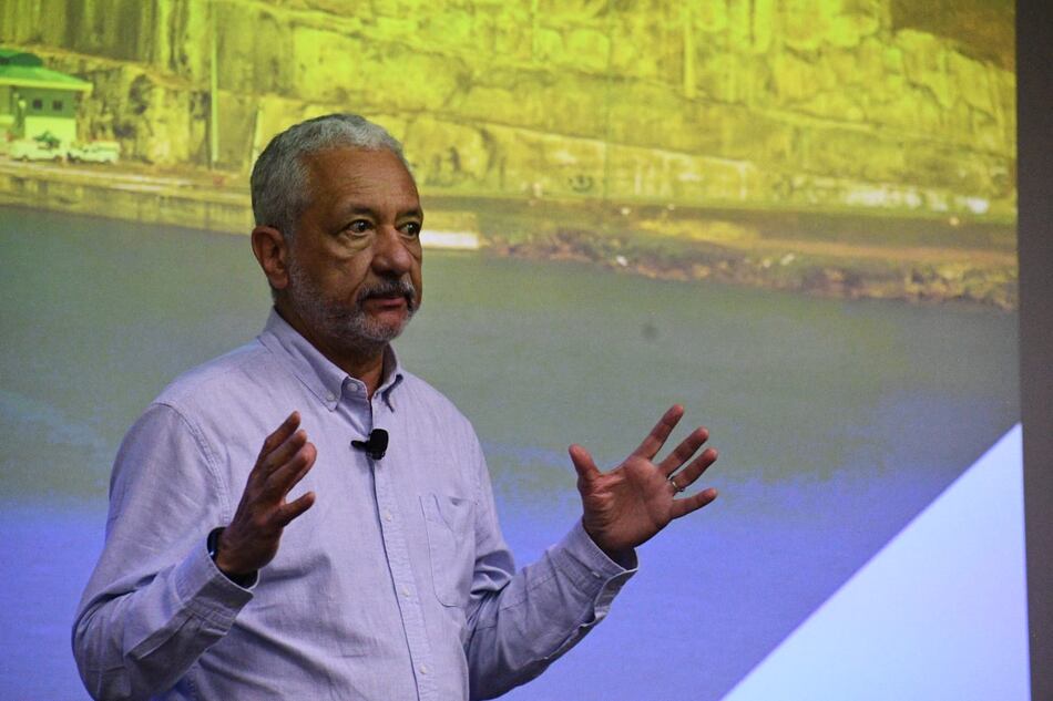Canal de Panamá espera menos ingresos en 2024 por la crisis del agua