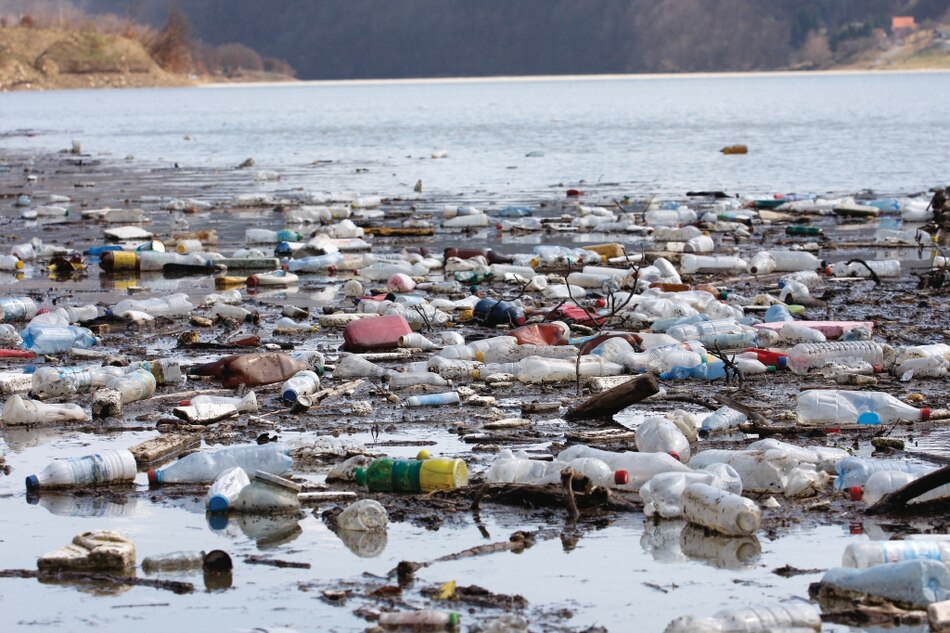 193 países preparan convenio contra los plásticos en cumbre de ONU en Uruguay