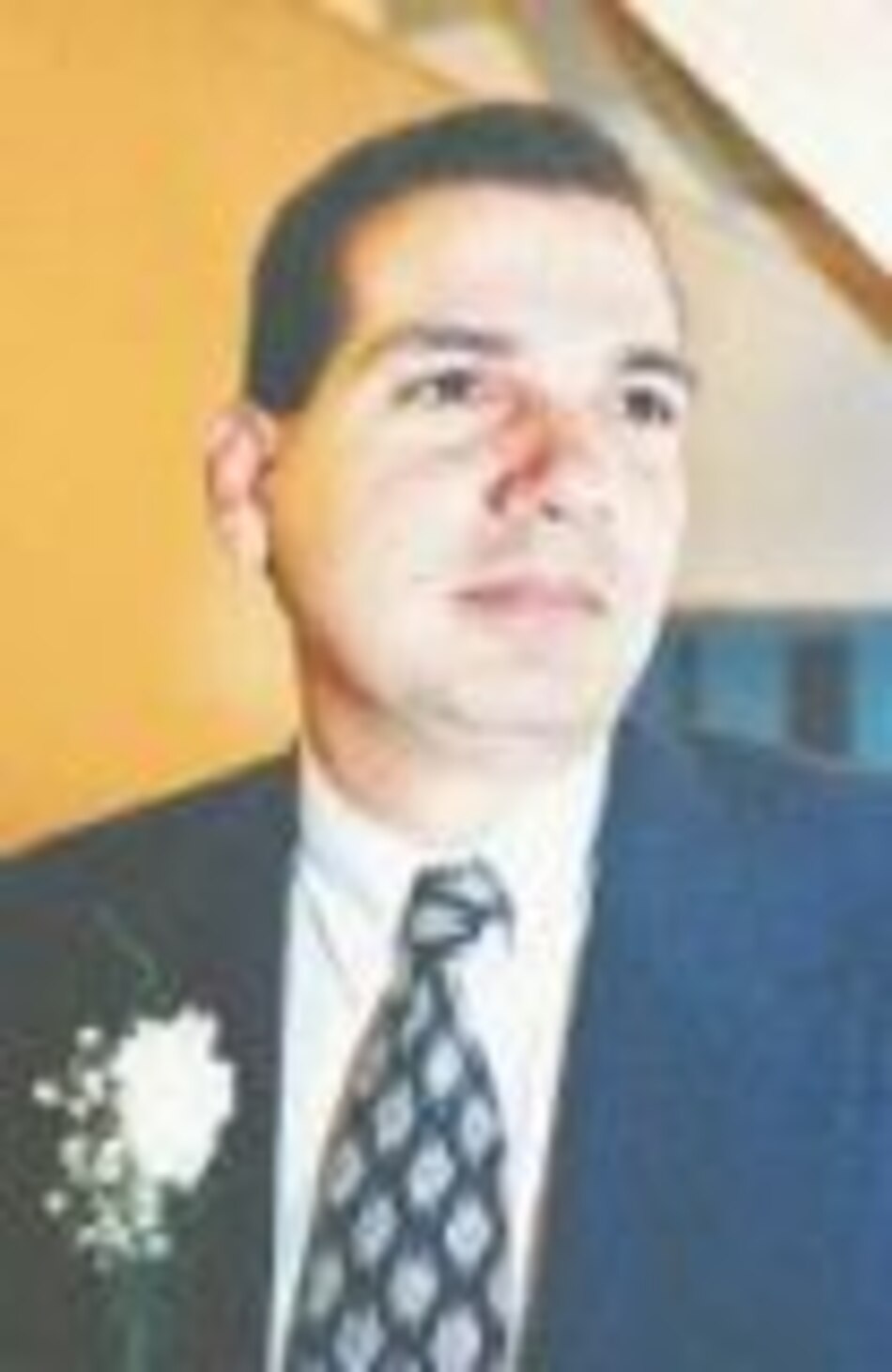 Expulsan a dirigentes perredistas