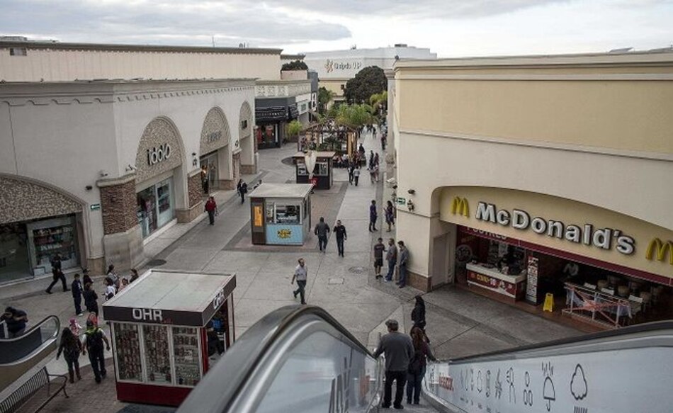 Miedo, rabia, orgullo: el mexicano compra menos en la frontera con Estados Unidos