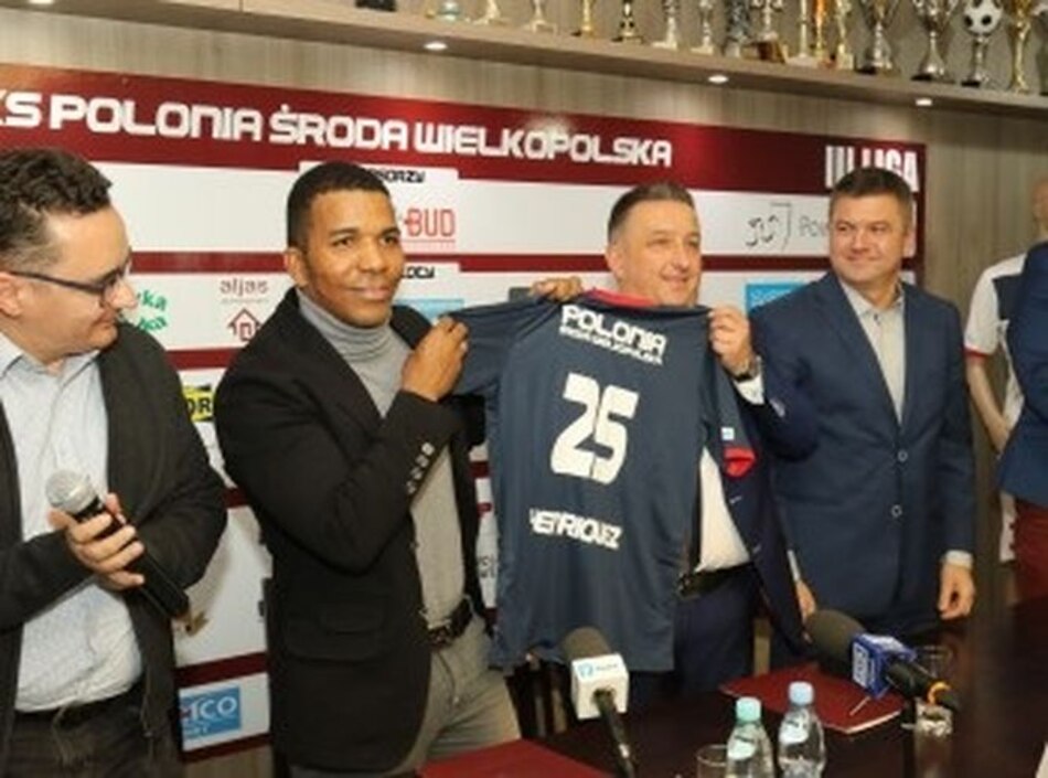 El panameño Coco Henríquez firma con un club de Polonia