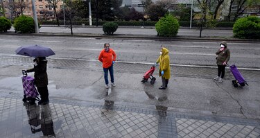 España registra más de 3,400 fallecidos por el coronavirus y supera a China