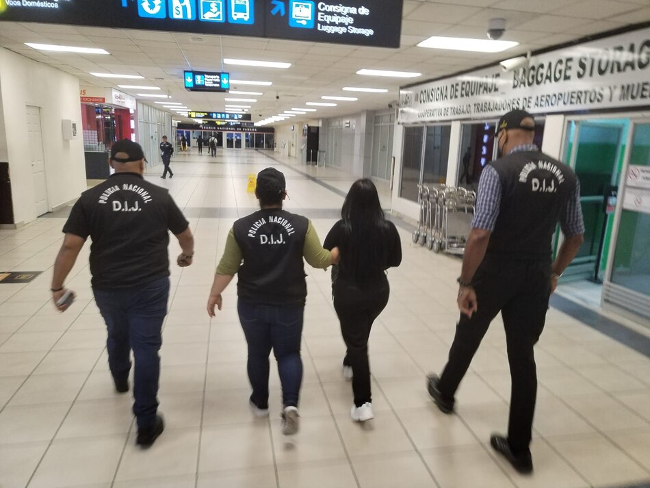 Detienen en el Aeropuerto de Tocumen a funcionaria presuntamente vinculada en la Operación Alpes