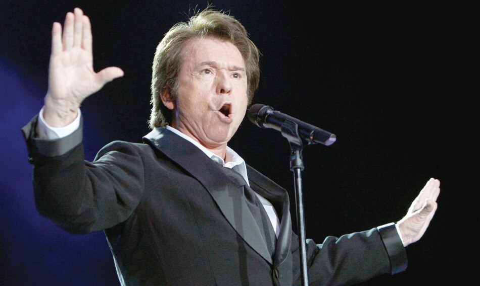 Raphael cumple 60 años de carrera artística