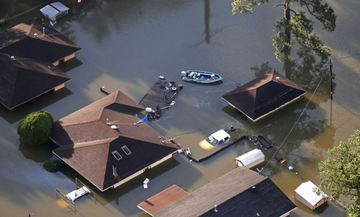 Donald Trump promete donar 1 millón de dólares de su dinero por Harvey