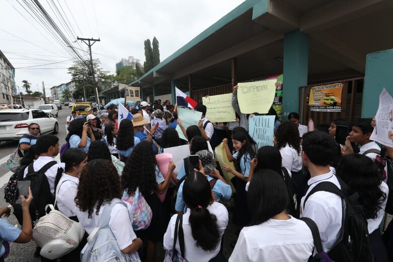 Meduca: Más de 500 docentes enfrentan procesos administrativos por abandono de cargo