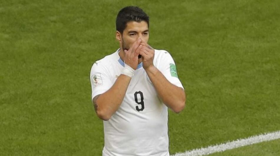 Luis Suárez queda debiendo; desperdicia tres goles