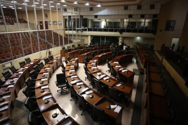 Diputados continúan sin sesionar