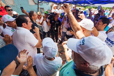 Martín Torrijos recorre Las Mañanitas y Pedregal: ‘Espero que se cumpla el pacto ético’