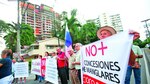 Reclamo millonario a residentes
