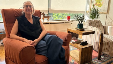 “La dicotomía era cuidarlo bien y a la vez ayudarlo a morir”: Gina Montaner sobre la eutanasia a la que se sometió en España su padre, el escritor cubano Carlos Montaner