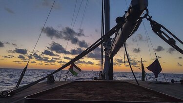 Las imágenes de la flotilla internacional con ayuda humanitaria para Gaza que se acerca a aguas controladas por Israel