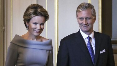 Felipe de Bélgica acorta un día sus vacaciones tras la polémica generada