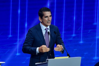 Rómulo Roux: una carrera atizada por luchas internas, viejos aliados y nuevos amigos