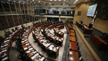 Discuten en primer debate proyecto para devolver décimos a jubilados y pensionados
