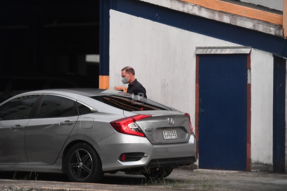 Dueños de bares y restaurantes expresan su indignación por reunión del PRD, piden sanción 