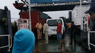 Transportistas de Isla Colón protestan; denuncian competencia desleal para Carnaval