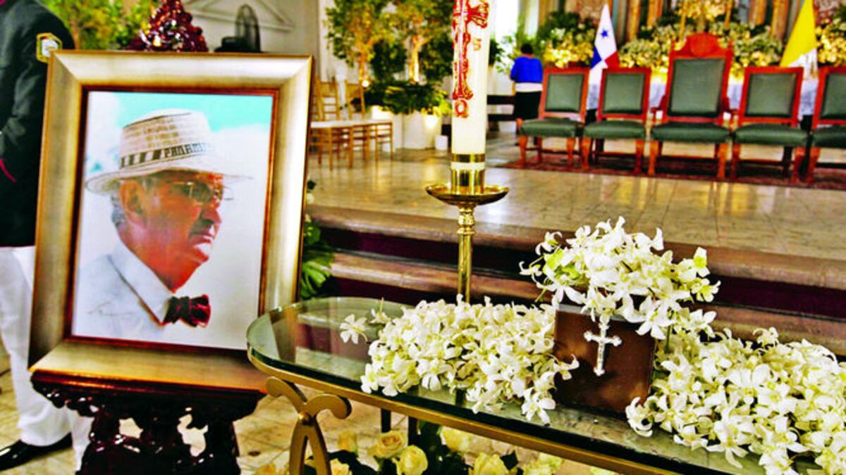 Despiden a Rubén Darío Carles