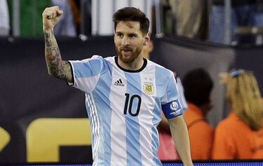 Messi anuncia que volverá a jugar con la selección de Argentina
