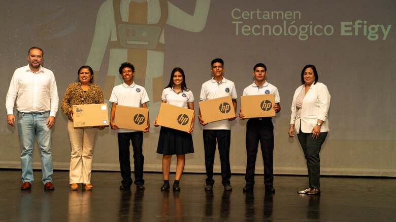 Éxito y Creatividad en la Culminación de la Primera Edición del Certamen Tecnológico Efigy de Naturgy en Panamá