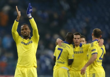 Chelsea golea al Schalke y avanza a octavos en la Champions