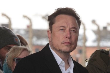 Musk dice que el primer paciente de Neuralink puede controlar el ratón del ordenador con su mente
