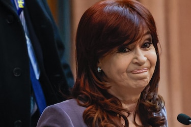 Justicia argentina confirma condena de seis años a Cristina Fernández por corrupción