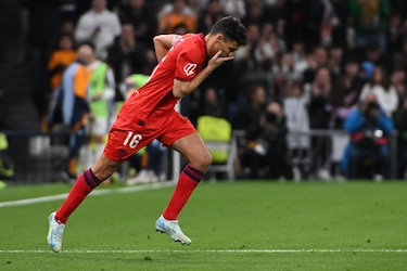 Jesús Navas se despidió del fútbol jugando 25 minutos en el Santiago Bernabéu