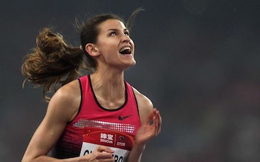 Campeona olímpica rusa de salto alto es suspendida por dopaje