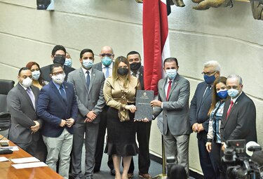 Ejecutivo sanciona ley  de protección laboral