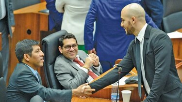 Independientes buscan su espacio en las comisiones