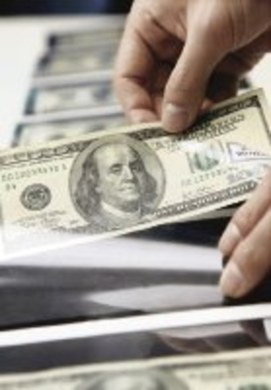 Gobierno hondureño fijará salario mínimo