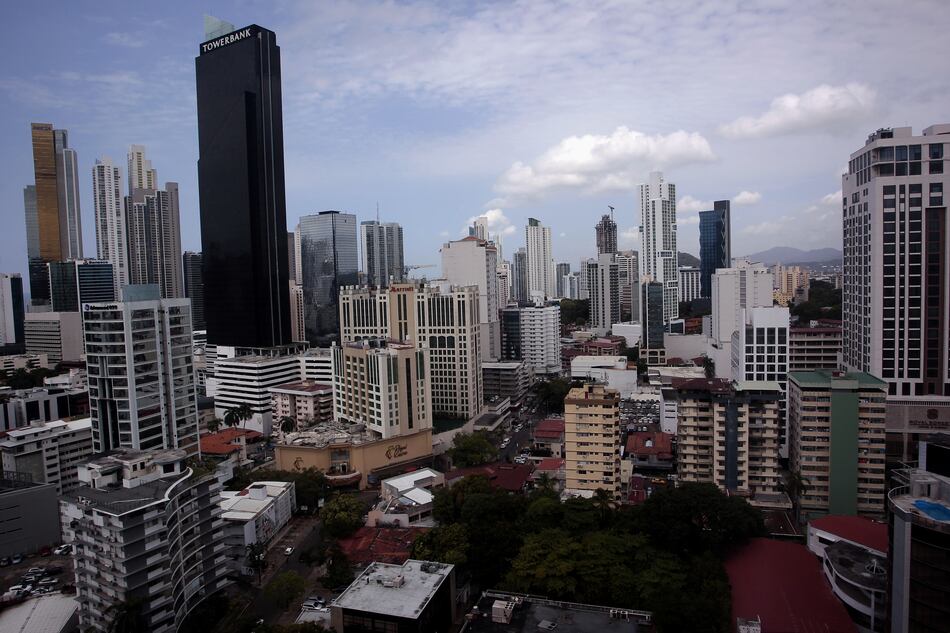 La deuda se elevó en 2,751 millones de dólares en doce meses